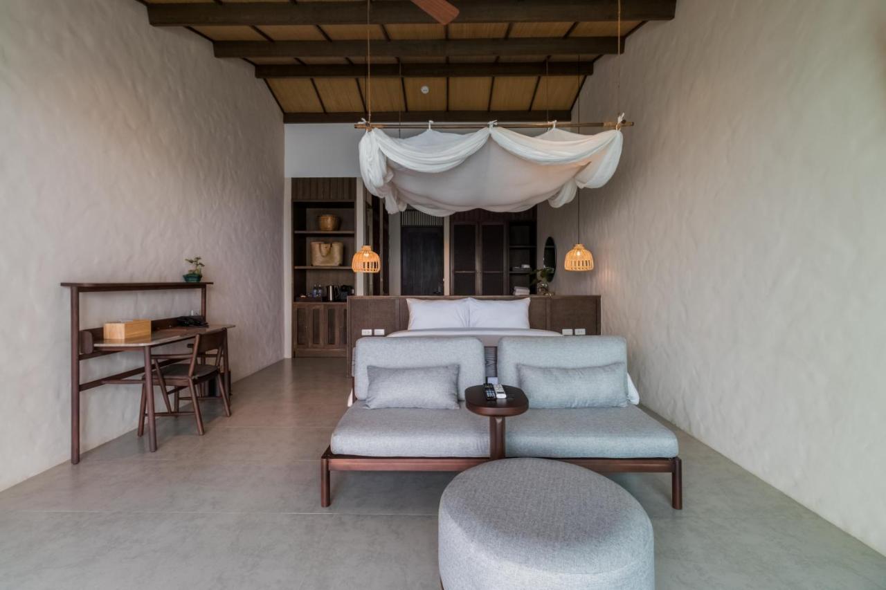 The Flow Samui Beach Resort Mae Nam Exterior photo