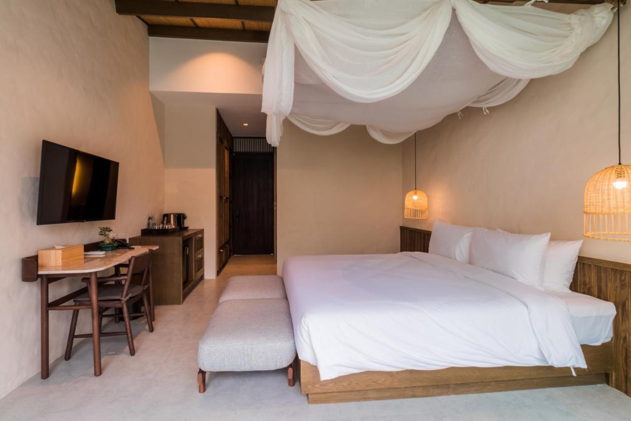 The Flow Samui Beach Resort Mae Nam Exterior photo