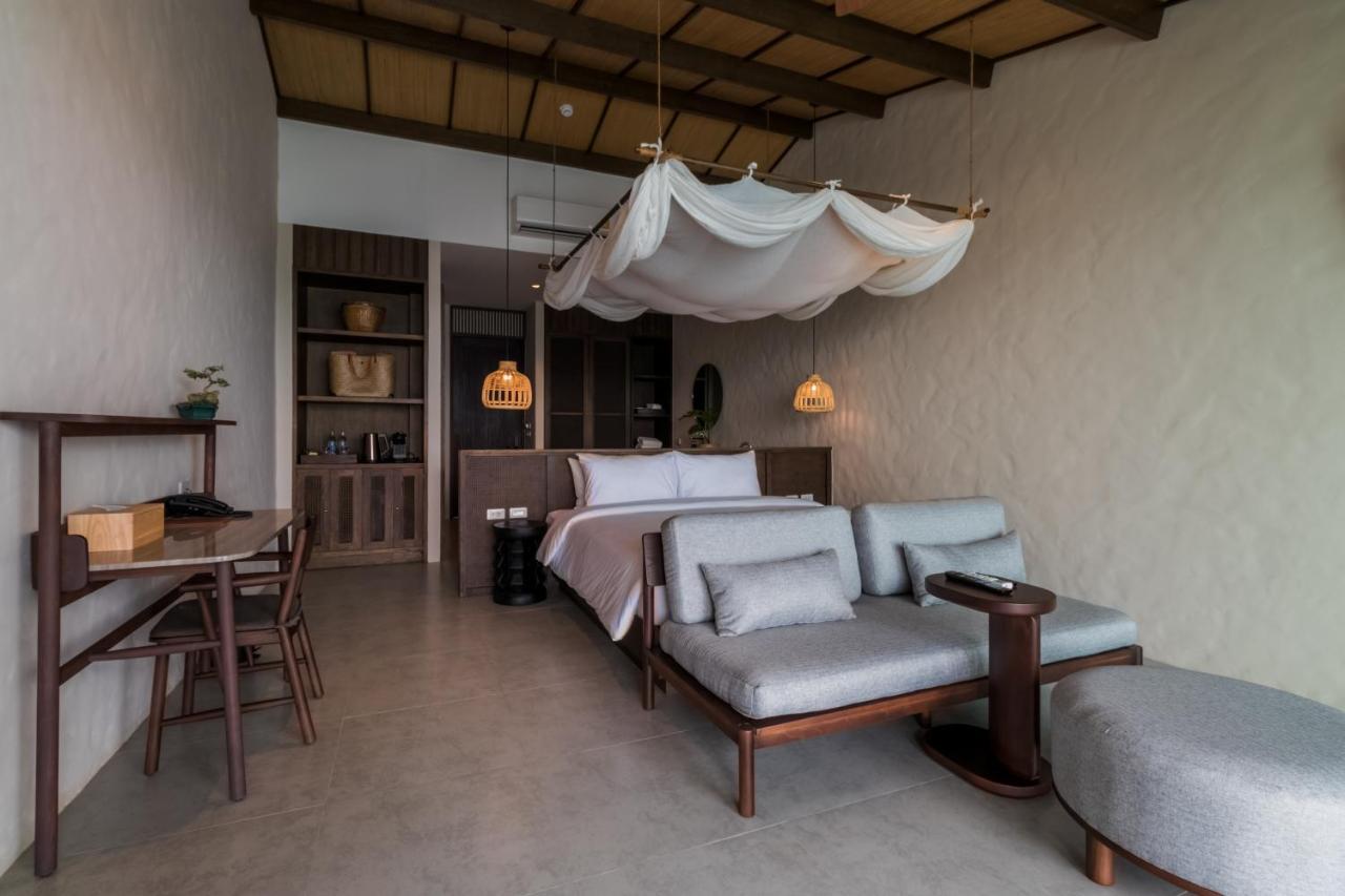 The Flow Samui Beach Resort Mae Nam Exterior photo